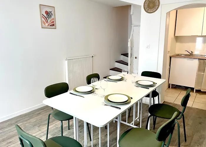 펜션 Petite Maison Atypique - Hypercentre -ideale Pro Et Familles 니오르