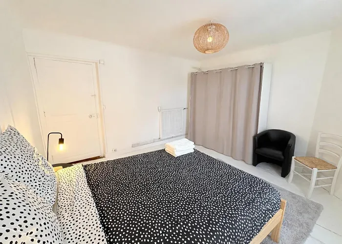 Petite Maison Atypique - Hypercentre -ideale Pro Et Familles 펜션 *